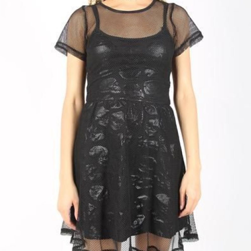 Iron fist skull mesh dress in small